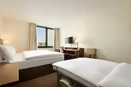 Ramada Nürnberg Parkhotel - 19