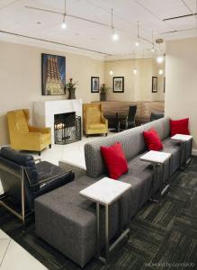 Cass - a Holiday Inn Express At Magnificent Mile, An Ihg Hotel - 9