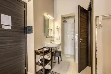 Trevi Beau Boutique - 9