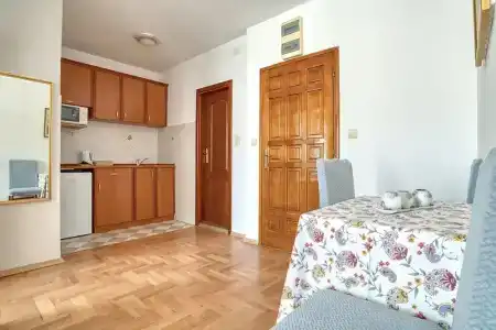 Elena - 288