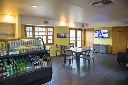 Orange Tree Inn - 17