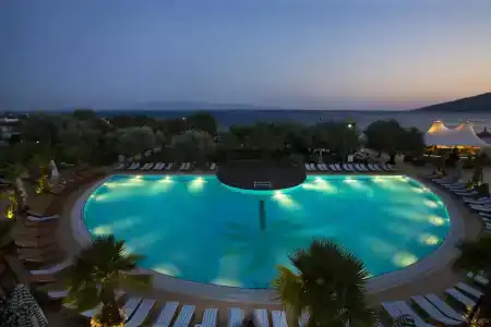 Latanya Park Resort - 13