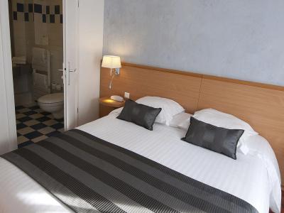 Hôtel le Grillon - 6