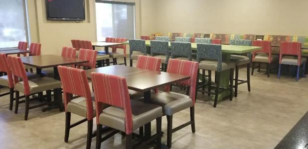 Comfort Inn & Suites North Dallas-Addison - 24