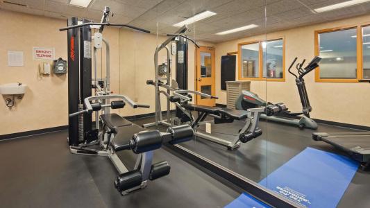 Best Western Plus Inn & Suites - 22