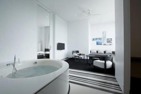 Veranda Pool Suite - 117