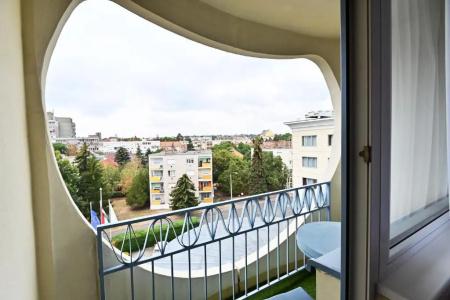 Eger & Park - 50
