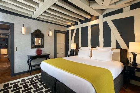 Le Pavillon de la Reine & Spa - Small Luxurys of the World - 124