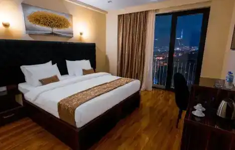 Residence Plaza - 82