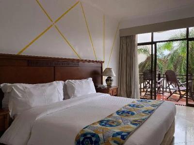 Golden Tulip - 71