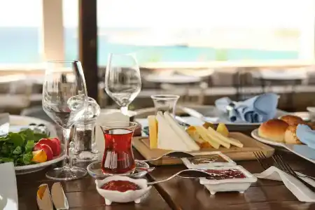 Laurs Experience & Elegance - 9