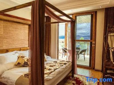 Khum Phucome -Sha Extra Plus - 241
