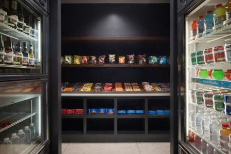 DoubleTree Suites by Hilton - 12