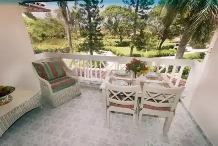 El Pelicano Apart-Hotel - 17