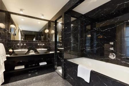 Le Pavillon de la Reine & Spa - Small Luxurys of the World - 115