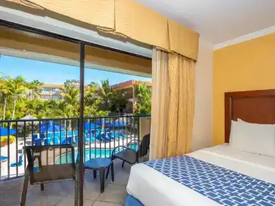Coconut Cove All Suite - 30