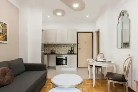 Nicholas Point and Rooms - 148