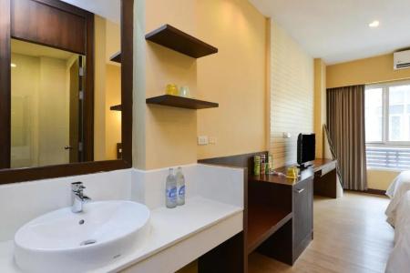iCheck Inn Silom - 36