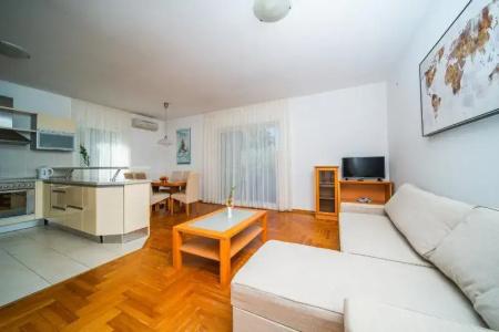 Pervanovo with Free Parking - 53
