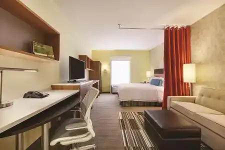 Home2 Suites by Hilton - 23