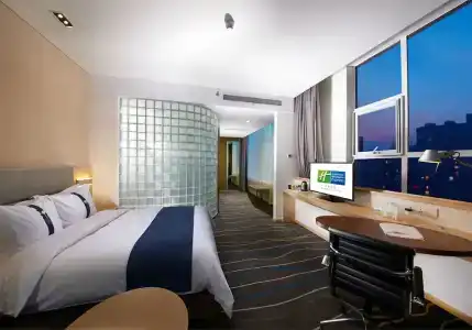 Holiday Inn Express Luoyang City Center - 26