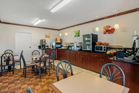 Quality Inn Riverview Enola-Harrisburg - 21