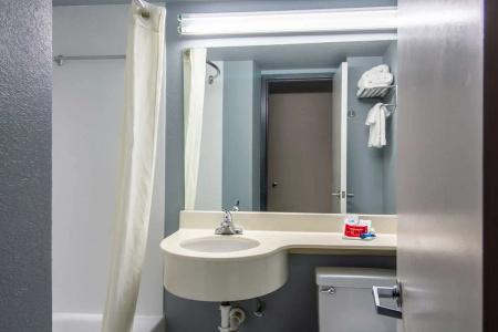 SureStay Plus by Best Western Houston Medical Center - 44