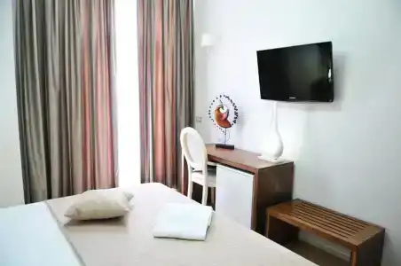Golden City & Spa - 42