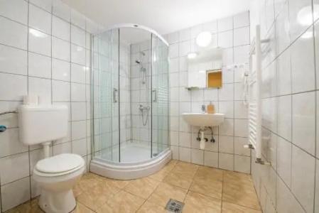 Chesscom Guesthouse - 7