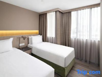Park Avenue Clemenceau (SG Clean) - 59
