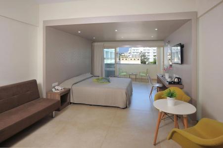 Nelia Gardens - 1