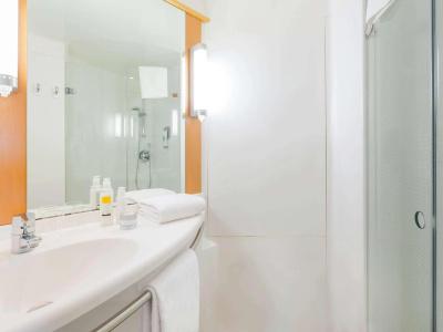 ibis Rennes Centre Gare Sud - 47