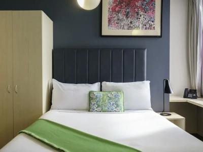Ibis Styles - 92