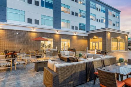 Cambria Milwaukee Downtown - 20
