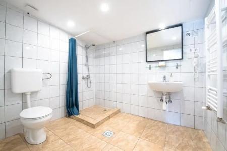 Chesscom Guesthouse - 32