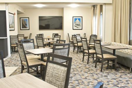 Hampton Inn & Suites Denver-Speer Boulevard - 19