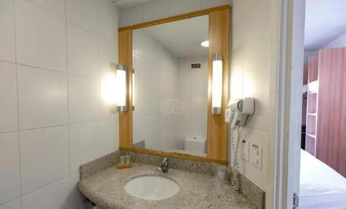 Ibis Providencia - 8