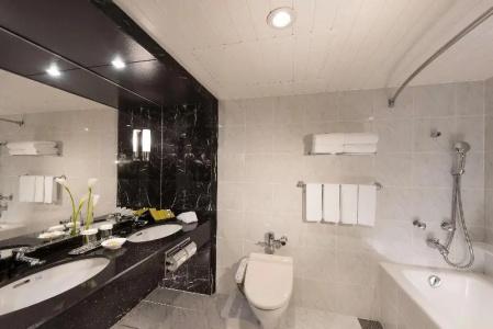 DoubleTree by Hilton Naha Shuri Castle - 45