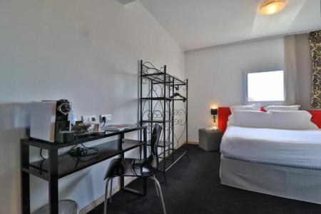 Kyriad Frejus - Centre - 51