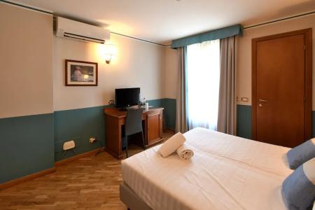 Cavour - 66