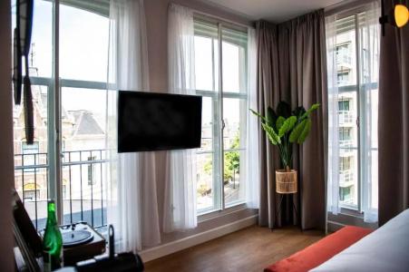 Finch - Boutique - 100