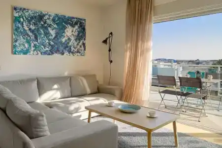 Scale Suites - 78