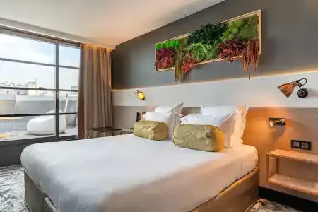 Hôtel B55 - 72
