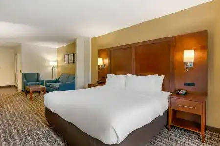 Comfort Suites - 58