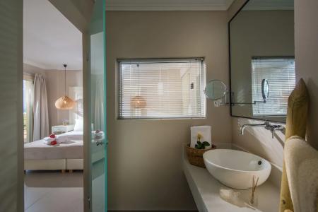 Notos Heights & Suites - 128