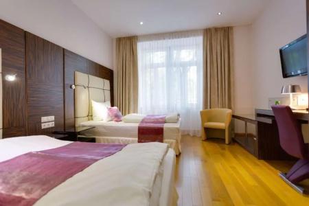 Best Western Plus Arcadia - 43