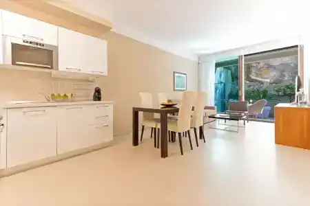 The Residence - 188