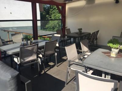 Hosser's Restaurant - 7