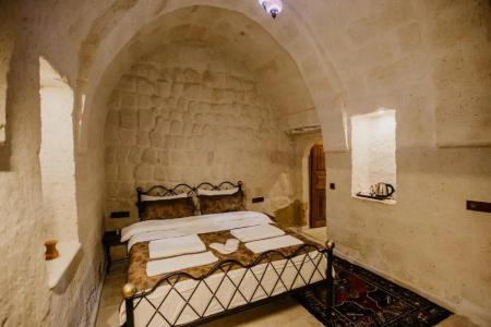 Romantic Cave - 34