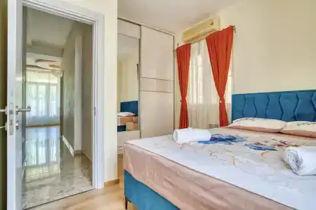 Elena - 129